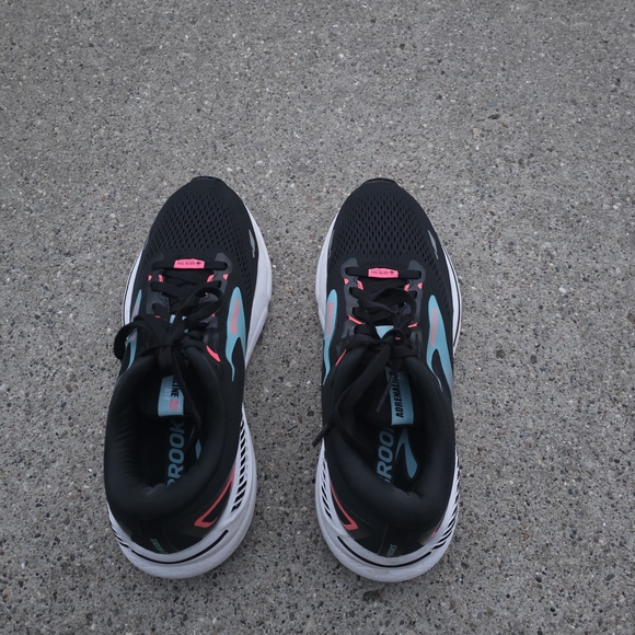 Brooks  Adrenaline GTS  23  Sneaker Women Size 9B - Picture 12 of 14